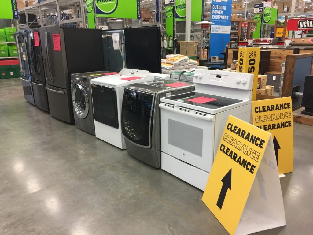 Do you tip appliance delivery guys Lowes?