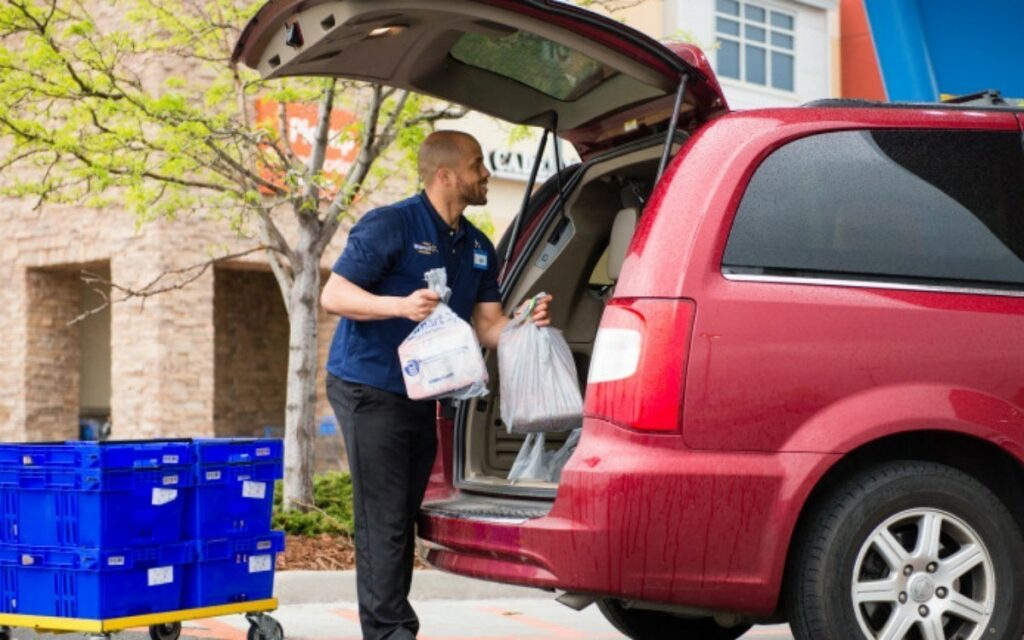 How do you use Walmart online pickup?