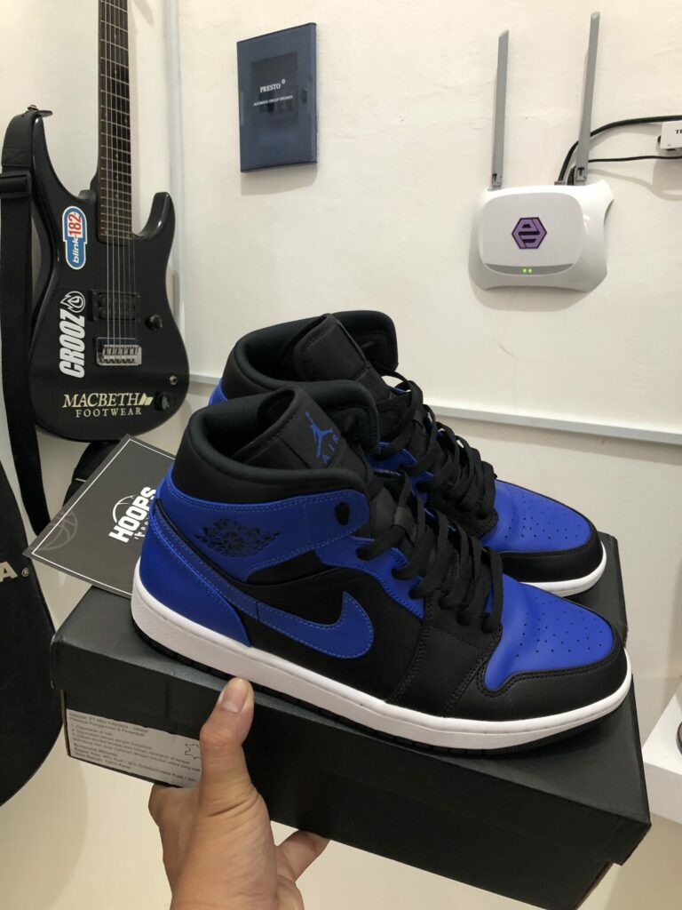 shoes-sneakers-airjordan1_t20_aB7AgE