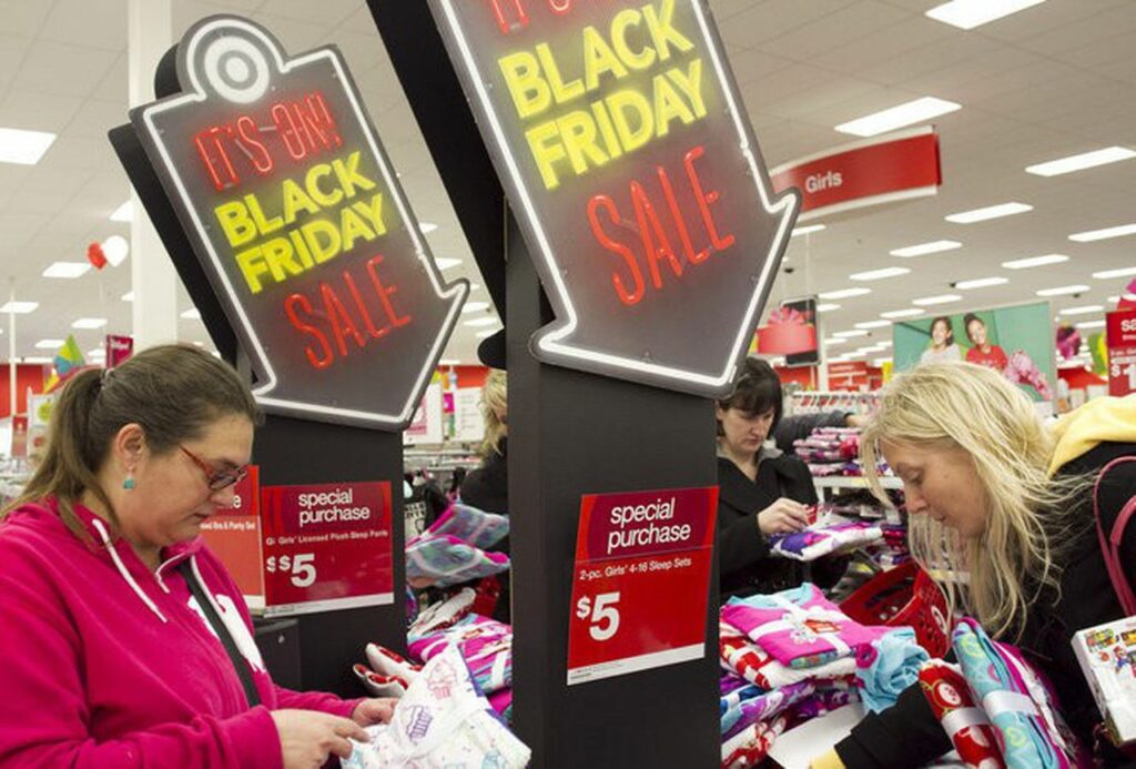 Does Black Friday start on Thanksgiving?