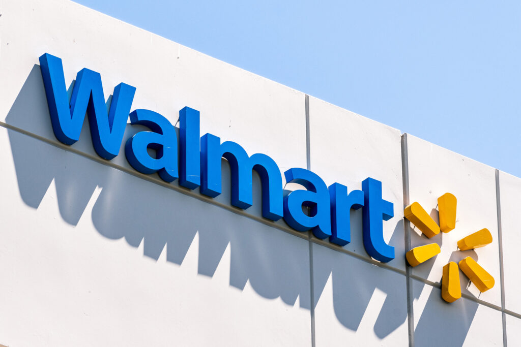 How does the Walmart Scholarship work?