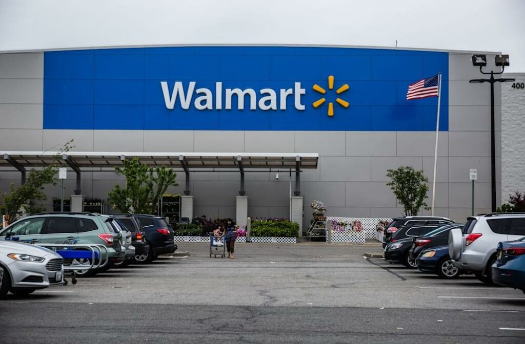 How much is Walmart worth in 2022?